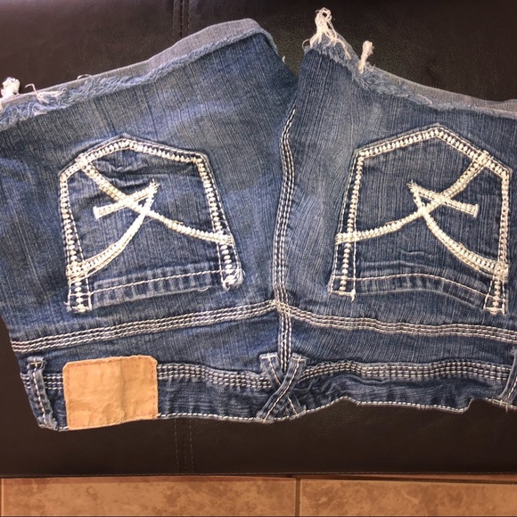 Shorts - Picture 2 of 2